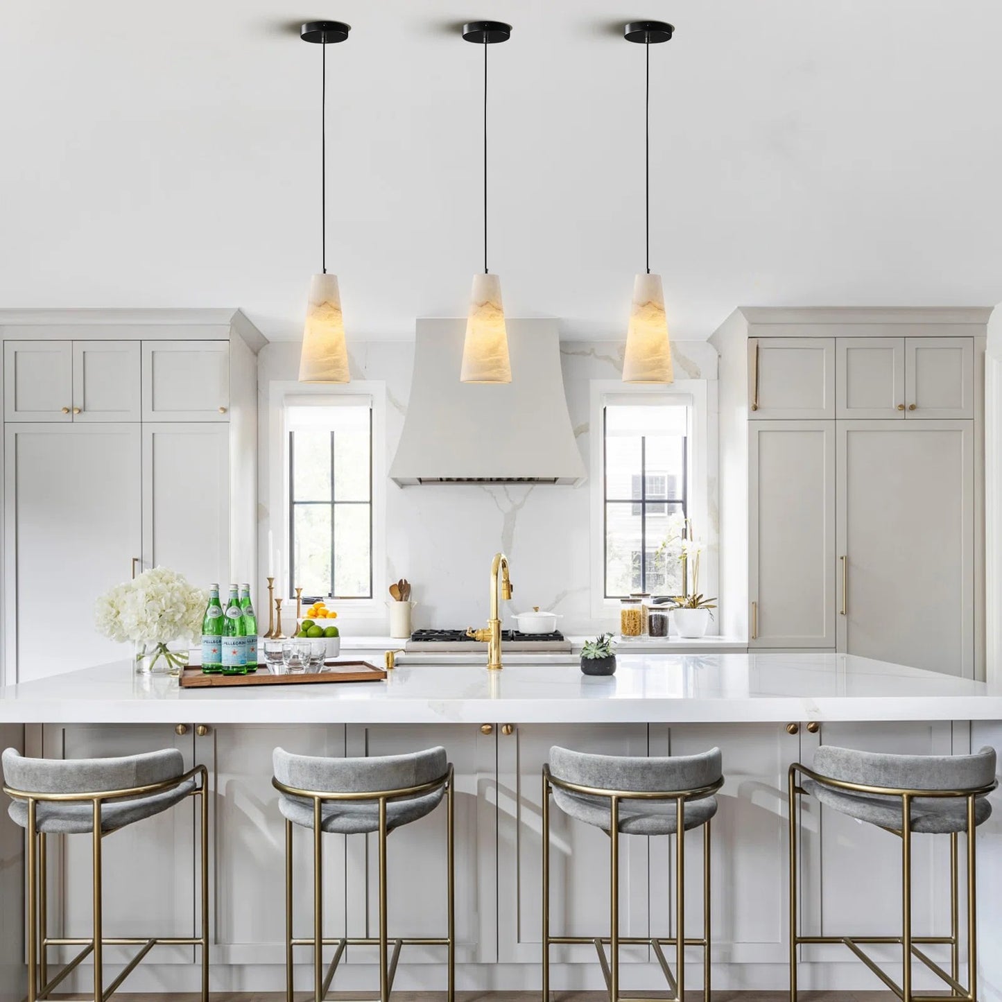 1-Light Black Pendant Light, Conical Natural Alabaster Shade Pendant Light for Dining Room, Kitchen Island Bulb Included
